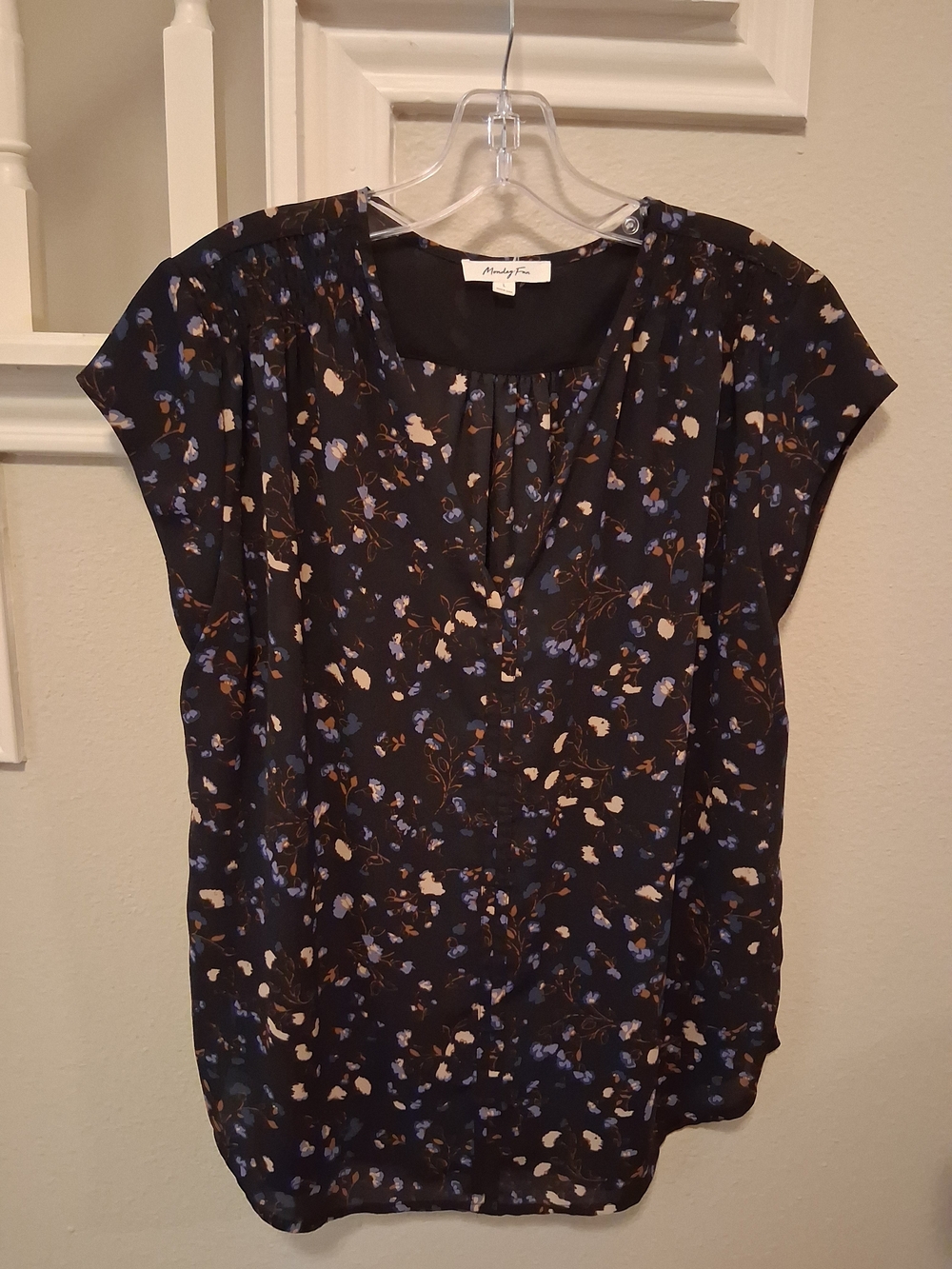 Monday Fun Navy Floral Cap-Sleeve V-Neck Blouse